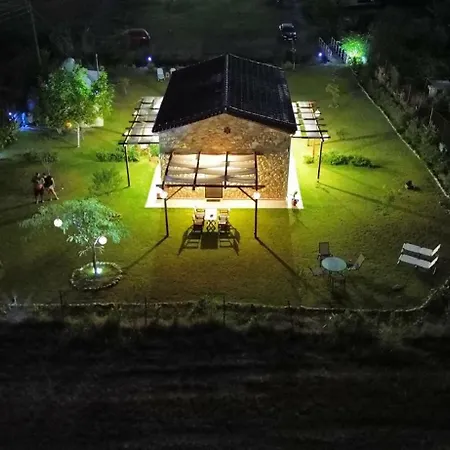 To Petrino Spiti Apartman Poszídi