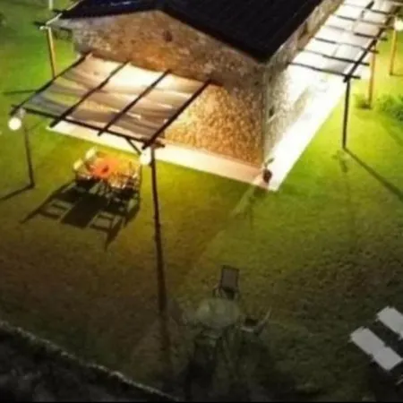 To Petrino Spiti Apartment Possidi